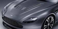 Aston Martin V12 Vantage